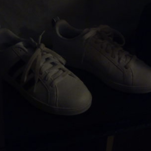 Adidas  tennis shoes - Picture 2 of 3